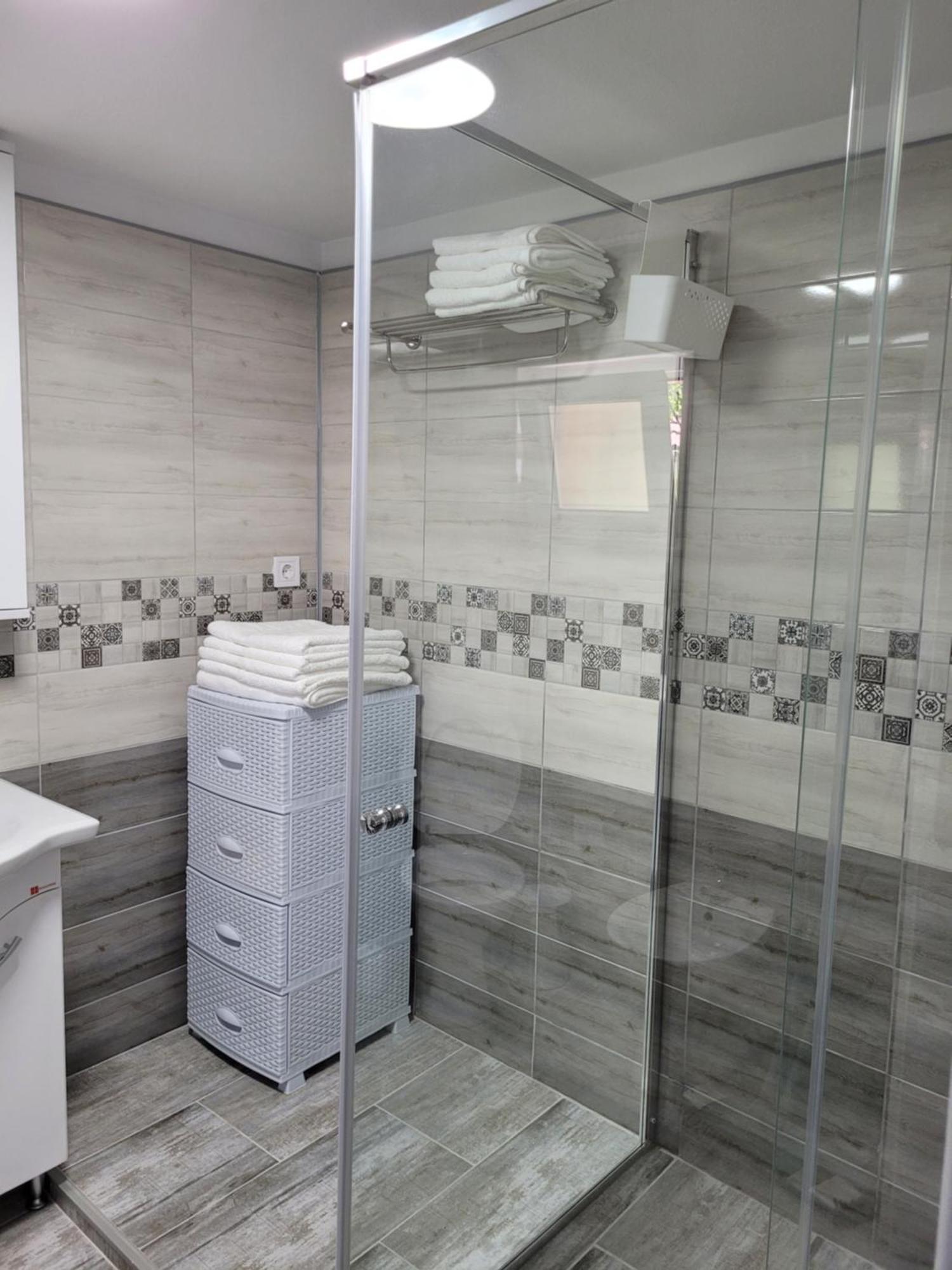 Two-Bedrooms Apt سيبيو المظهر الخارجي الصورة